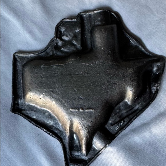Vintage Texas cowboy shaped metal ashtray super cool mini tray - Picture 3 of 3